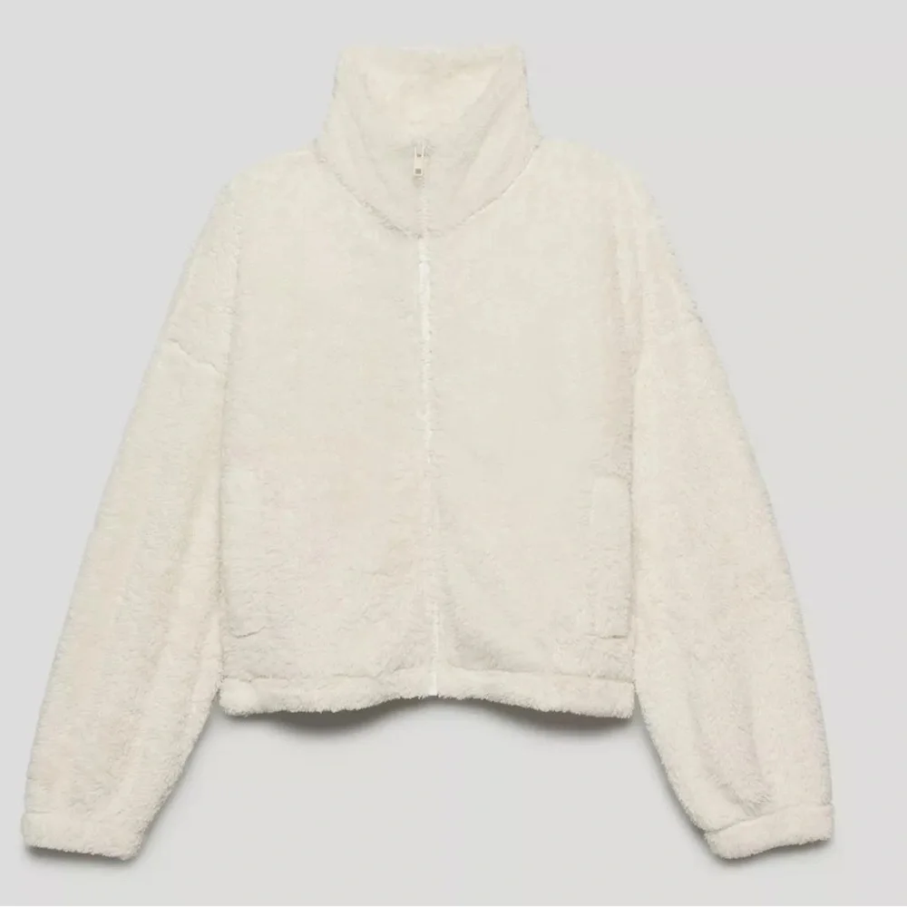 Sunday Best Mockneck Fuzzy Zip-Up - Picture 6 of 10